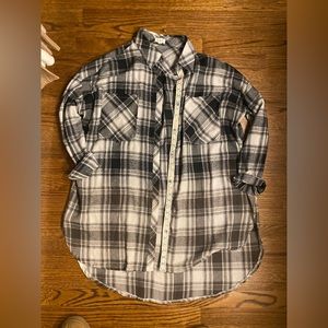 PLAID FAIDED BUTTON UP WITH LACE EMBROIDERY